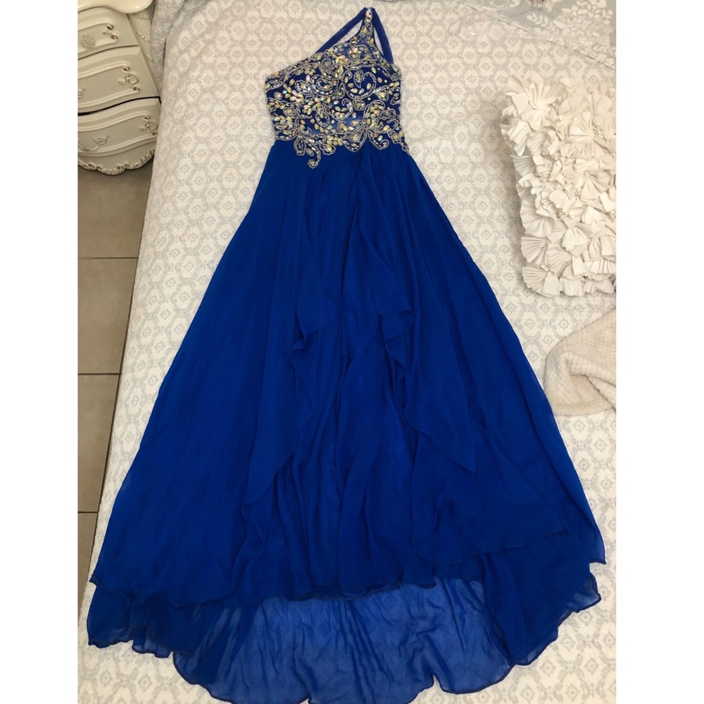 Royal blue prom dress.
